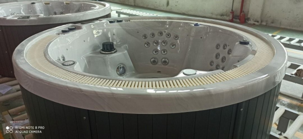 Гидромассажный спа бассейн Lovia Spa ZR7026